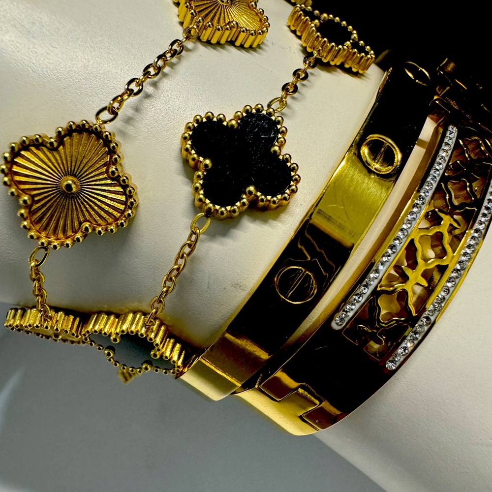 4 Pcs Gold Stainless Steel Bracelet Set No Fading